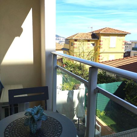 Apartamento Studio Climatise, Lumineux A 5 Min De La Promenade Des Anglais Niza Exterior foto